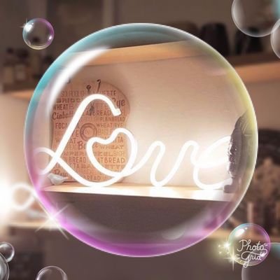 BoldEmerald's profile picture. Relationship, 
Fashion, 
Religion and everything that encourages you to Be YOU.... beemeraldbold@gmail.com