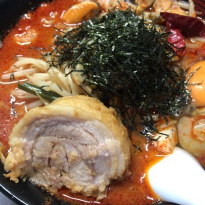 美味しい🍜ラーメン を探し求めて、食べ歩いています。 基本は、らーめん についてツイートしますが、他にも美味しいと思う食べ物や音楽、小説など、ツイートしますね👍 コメントに気づかない事があります🙇🏻ツイッター始めたばかりなので、失礼があったらすみません。ビジネス🆖です。いつも有難うございます。