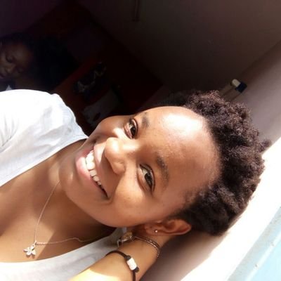 Director in the making, cinematographer, editor, screenwriter and many more.
Passionate about what she does.
Simply complicated.