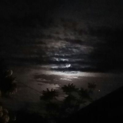 zFunbEICf89VHiZ's profile picture. ดีครับ