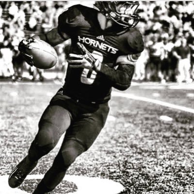 RB KR PR SLOT WR 5”9 187 4.34 40 yard dash.......OVERSEAS FOOTBALL HIGHLIGHT IN..... this is my college film https://t.co/W6S2zTSA44