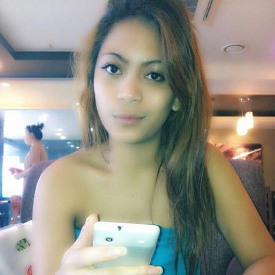 tina11281992's profile picture. 