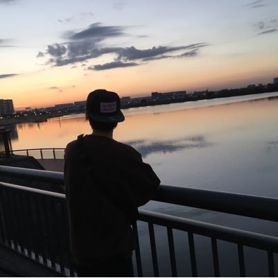 Z1UYUmHcyXGasvu's profile picture. 