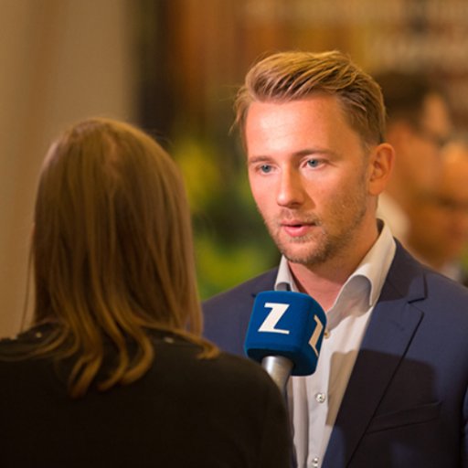 Community Relations bij #Eliagroup, jurist-historicus, aspirant wielrenner, vader van 👱♀️👱♀️. Personal account