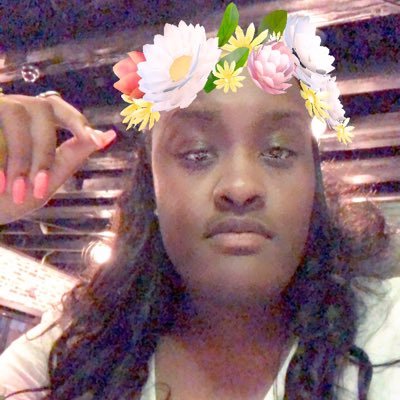 LuvMarlea's profile picture. 