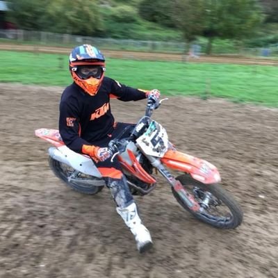 SwimBikeRob's profile picture. Amateur Triathlete, chasing Kona!