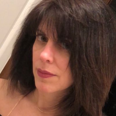 ann_distefano's profile picture. Comfy pants and comedy