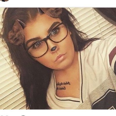 serenlewis5's profile picture. 