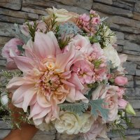 Tobey Leah Floral Design - @TobeyLeahFloral Twitter Profile Photo