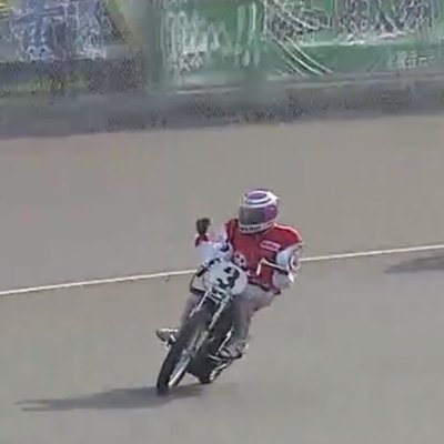 オートレースが好きです。 特に 有吉辰也選手が大好きです😊