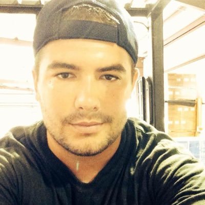 oSharpzHD's profile picture. 26 ~ Twitch streamer ~ Pubg~sc2~Fortnite~ cs:go