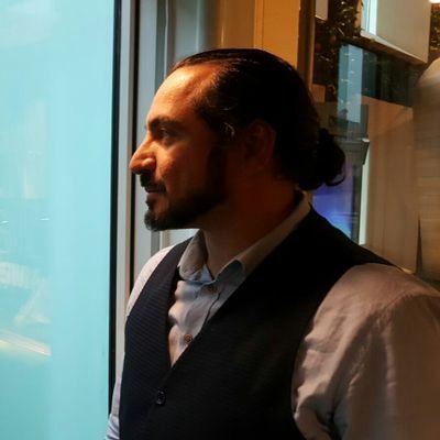 agahemreuslu's profile picture. Container