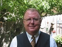 Teaching home based internet business website marketing using social networking, MLM and video marketing and blogging.