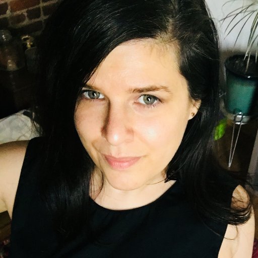 Art loving, traveling bohemian, that enjoys building great visual experiences.