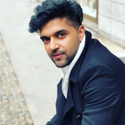 A basketball player and lv 2 listen songs & biggest fan of Guru Randhawa. Love u Guru 😘😘😘😘😘😘😍😍😍😍😍