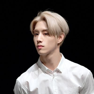 7pewh8YfgaYqtq4's profile picture. 