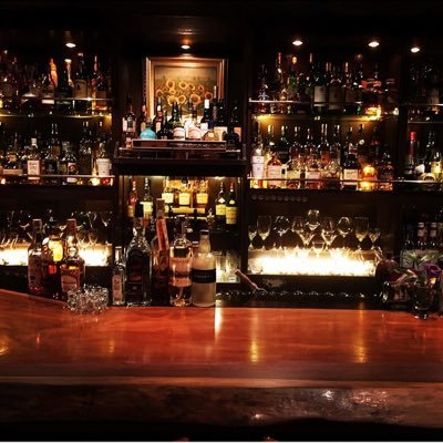 大阪なんばの道頓堀にあるバーです🍬毎年スコットランドへ買い付けにいっているので、現地でしか手に入らないウイスキーが沢山あります🍹年中無休でpm18時~am3時まで営業しております🌃 #TWLC #Whisky #Bar