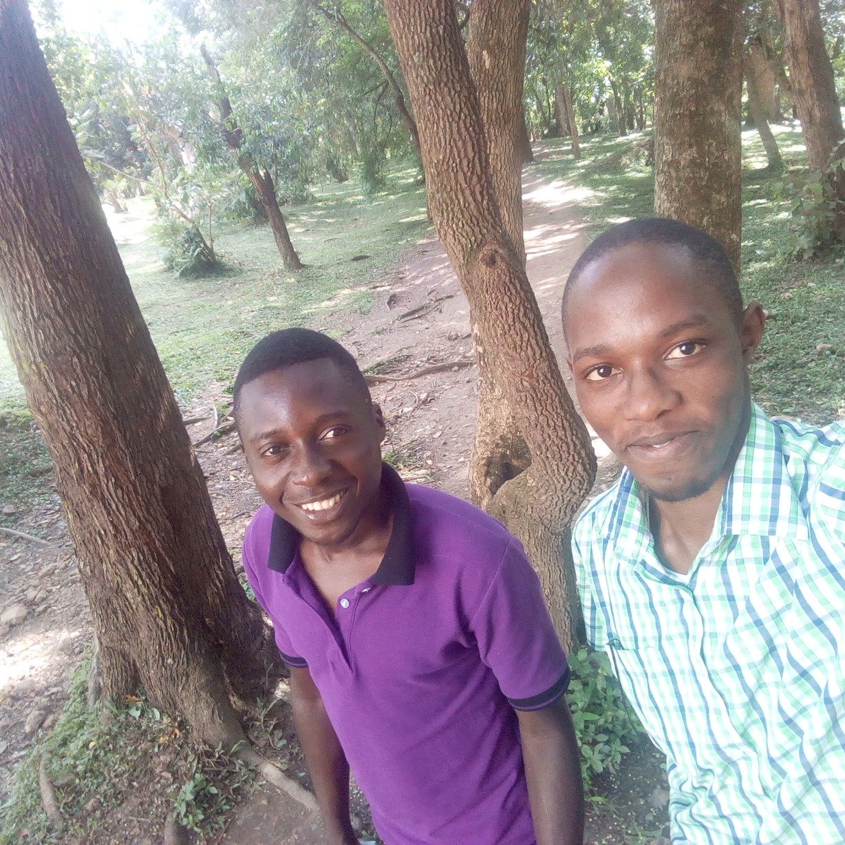 INFJ. 5w6. Proud Muganda. Omuziro-Kkobe. Dog Owner. Future Ghost. Messi🐐.