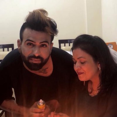 akash97651629's profile picture. 