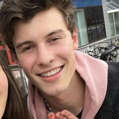 mishalovxy's profile picture. sou trisexual amo gatos séries e sorvete 
     

                    • {fan account} • ♡