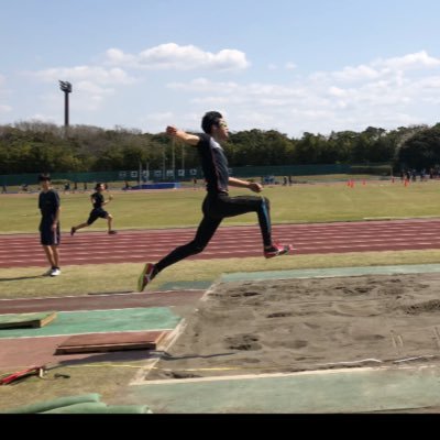 君中→姉高→国際武道大学→社会人。C-HR ZYX10、 陸上、走幅跳 所属→teamAgaiN 兼 富津ふれあい陸上教室コーチ。 2011.11.14〜M♡A