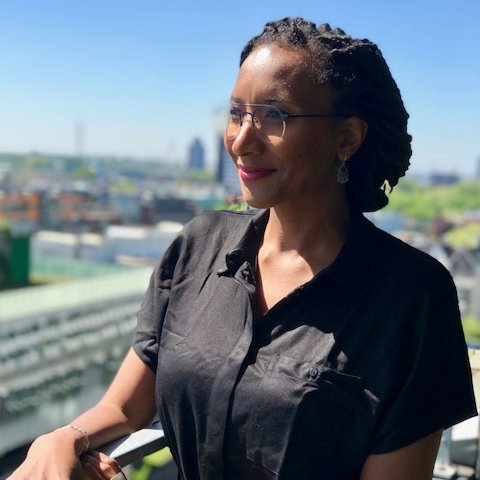 CynthiaPique's profile picture. looking for *true colours*