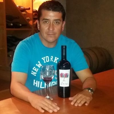 merinoparedes1's profile picture. Padre orgulloso de Felipito y Martina. Constructor Civil UBB. Feliz sin facebook ni Instagram.