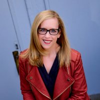 Karen M. McManus Updates(@writerkmc) 's Twitter Profile Photo