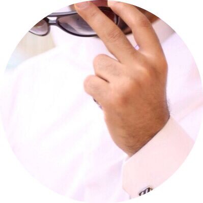 * اللهم لا تبعدني عن ثلاثه صلاتي و رضا الوالدين و من أحبني .