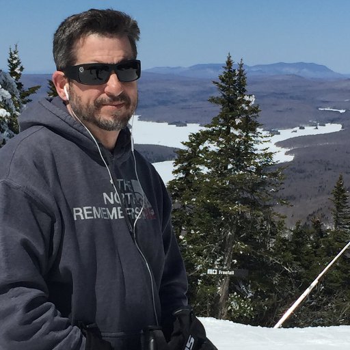 Editor. Author. Dog Dad. Grad Student @UAFairbanks. Editor, @IEEFA_institute, @SocialExplorer. Ex-@Bloomberg, @AP, @WSJ, @MapLight, @AJEnglish