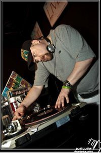 DJ_KFLiP's profile picture. DJ for hire... I'm always on the hunt 4 new joints. Hit me up.. Peace & Respect!