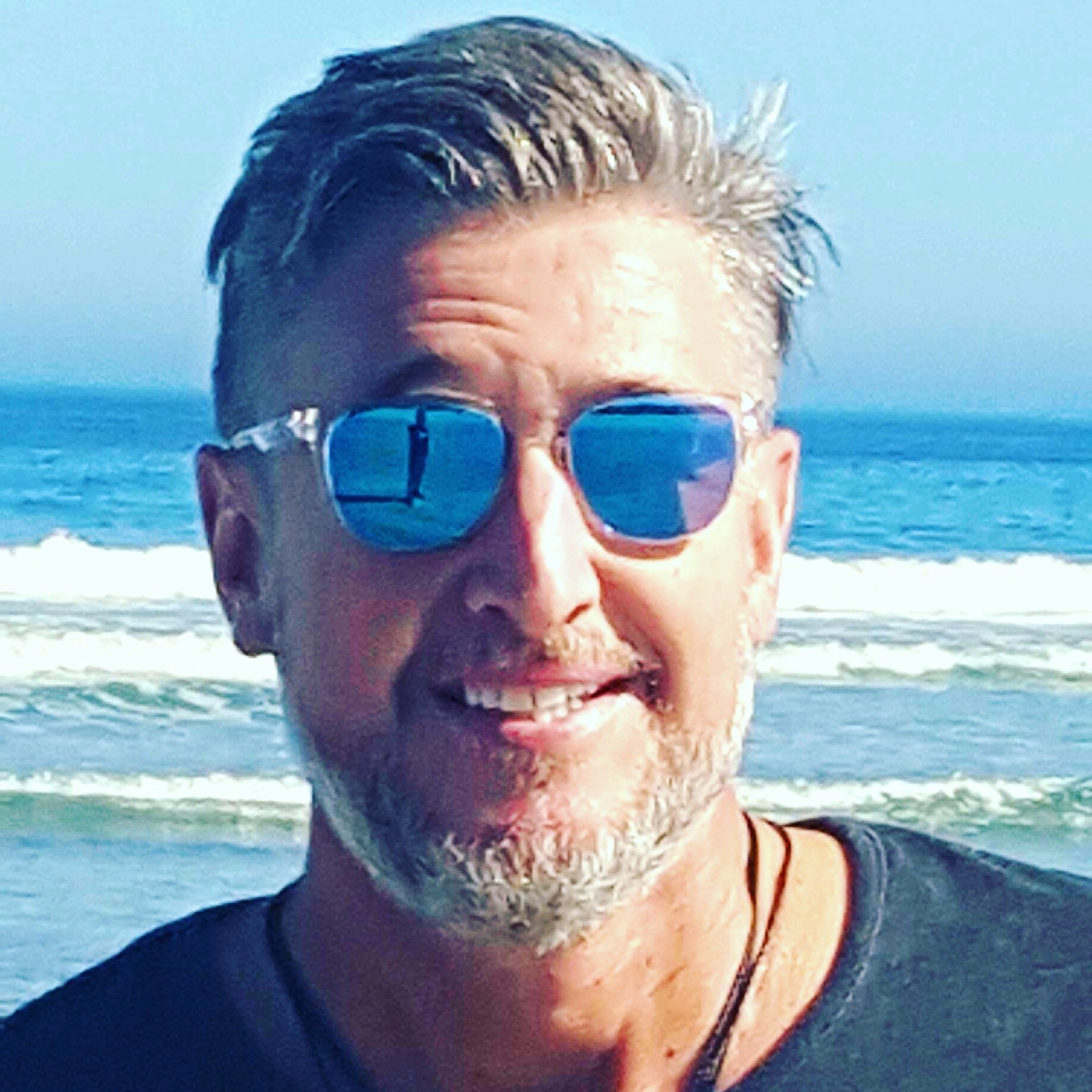 Stillem69's profile picture. Elevating small talk to medium talk since 2015. {Music. Magazines. Rugby. Dogs. KTM. Shiraz. Nikka. Nordic-writers. Karoo. Sun&Sea}