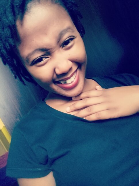 Extrovert💃.. ever smiling😁😁.. not really easily approachable at times😊😊