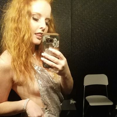 Natural Redhead🔥New Nude Fight Model 👊 Exotic Dancer. Plant Lover🌿 College Grad
#Catfight #UGGFC #GirlFightClub