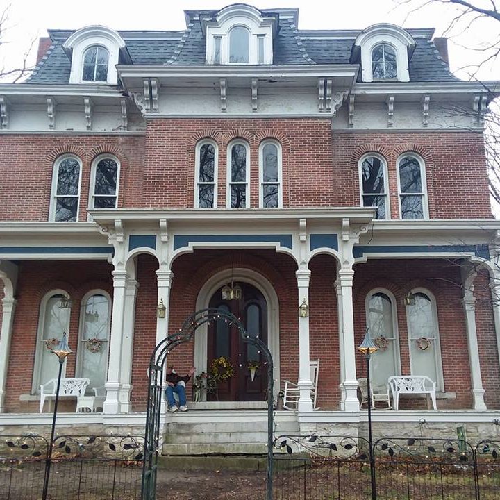 Atop Mount Lookout Park, the highest point in Alton, stands the McPike Mansion.  It has a history of paranormal occurrences and is known for its hauntings.