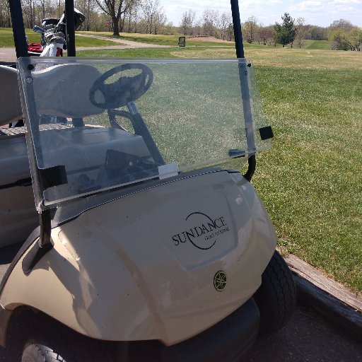 Public Golf Course in Maple Grove/Dayton Minnesotans with Driving Range, Grille, Banquets and 24 lanes of Bowling.