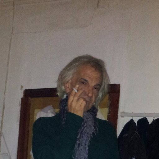 Eduardo30182136's profile picture. Sou Português!divorciado,acompanhado & solitário,louco,irreverente,que gosto das pessoas,com paixão,amor mesmo! muito distraído,mas simultaneamente, atento!