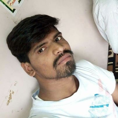 बात उन्हीं की होती है, जिनमें कोई बात होती है..! 😎😎😎