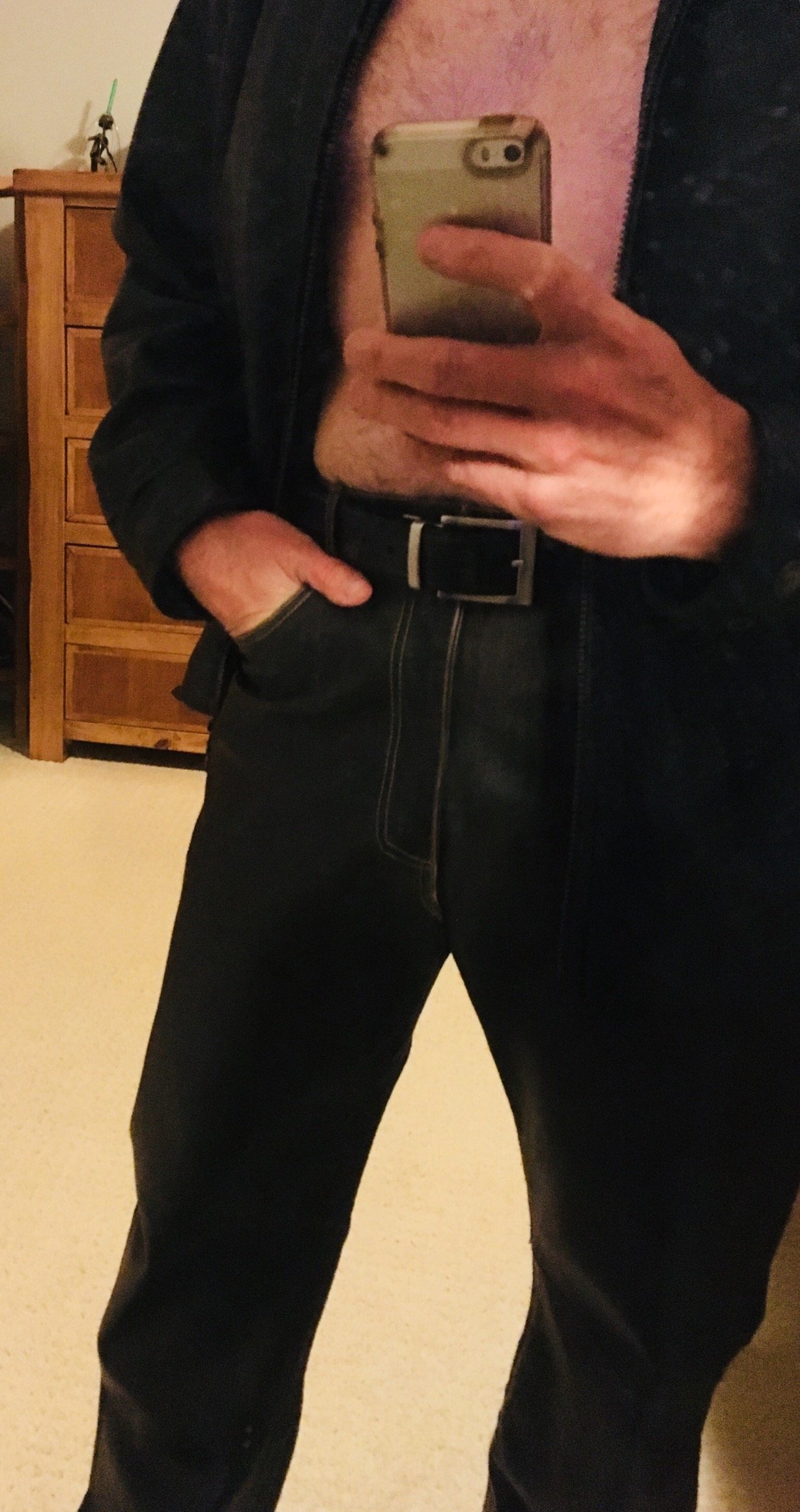 Classy, Sexy and the odd time a little dirty.  Love seeing confident Women and Men wearing leather pants.  Like to be pegged and watching my wife take other cox