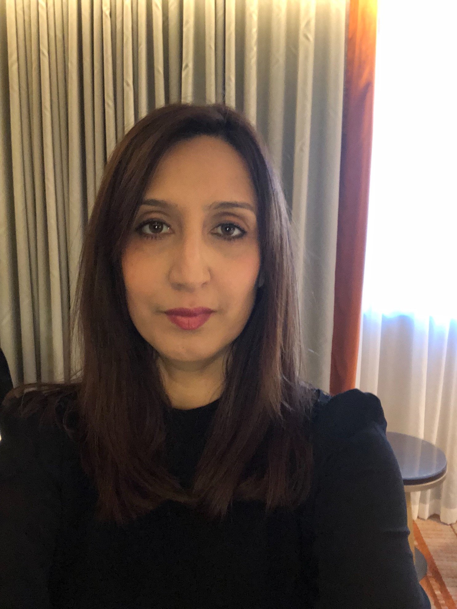Board trustee & HRD interested in organizations and their CSR, people & culture change. Mentor & Executive Coach and a mum to a gorgeous young lady.