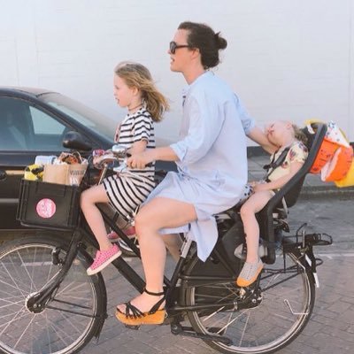 The official account of the Bicycle Mayor of Amsterdam. info: https://t.co/7KK9JWZ1Tp / @KatelijneBoerma