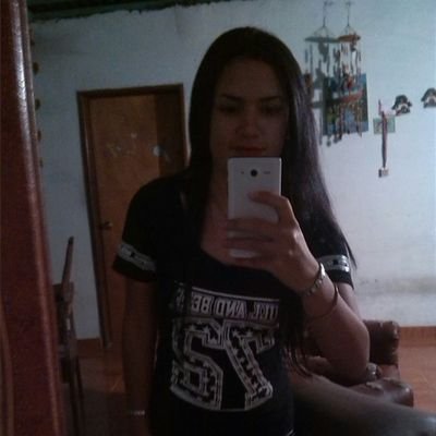 Jennifearles's profile picture. Moda y Estilo