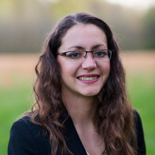 itsmarirodrigz's profile picture. Venezuelan-American. Director of Research & Engagement for @VU_CGD and @LAPOP_Lab. Tweets are my own. She/her.