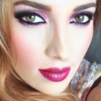International Bellydance Artist originally from Brasil. Book your Birthday and special events! Yoga Teacher 🧘♀️ and love dogs 🐕