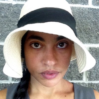 Profile Picture of Chloë “I Have A Zoom I Forgot About” Bass (@chloerbass) on Twitter