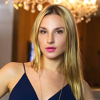 LoriWatson000's profile picture. Twitter expert. Bacon advocate. Organizer. General music enthusiast. Web evangelist. Zombie maven.