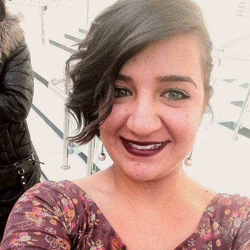 My name is Rand i study theater at Jordan uni, i work at Akhbarek website.
#social_media