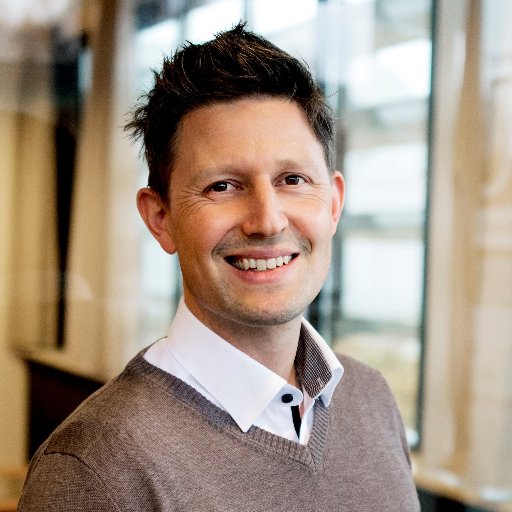 (online) Marketing Manager RadboudCSW | Nima C | Freelancer | Coach |