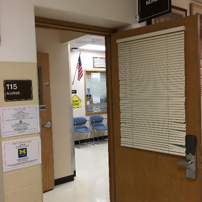 Libertyville High School Nurse's Office (@LHSNurseOffice) / Twitter