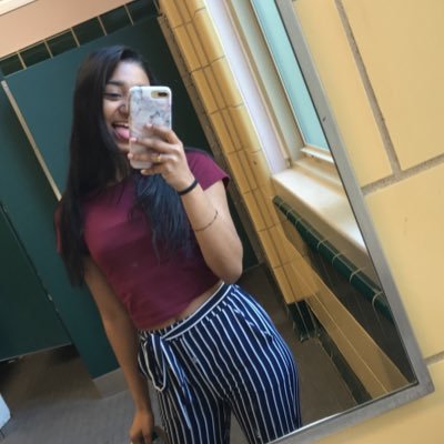 christinajojo13's profile picture. 